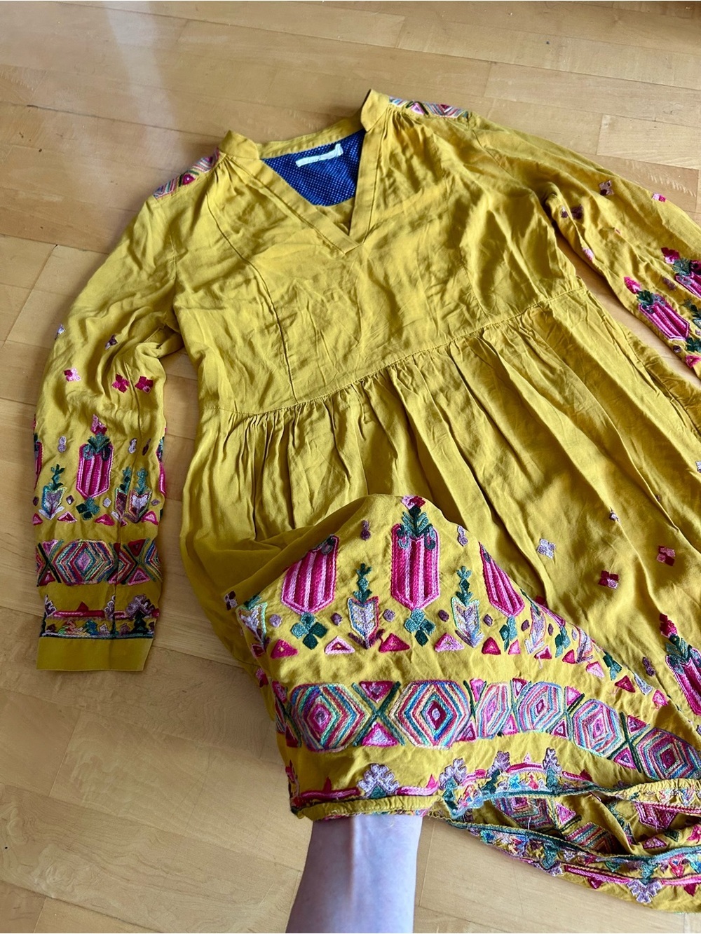 Anthropologie Floreat Embroidered, Boho V-Neck Dress, Gold, Pink, Size XS - Picture 5 of 17